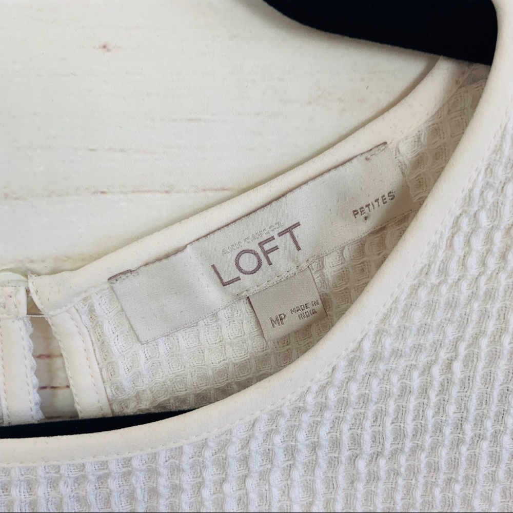 Loft Off White Basic Blouse Size Mp Petite - image 3